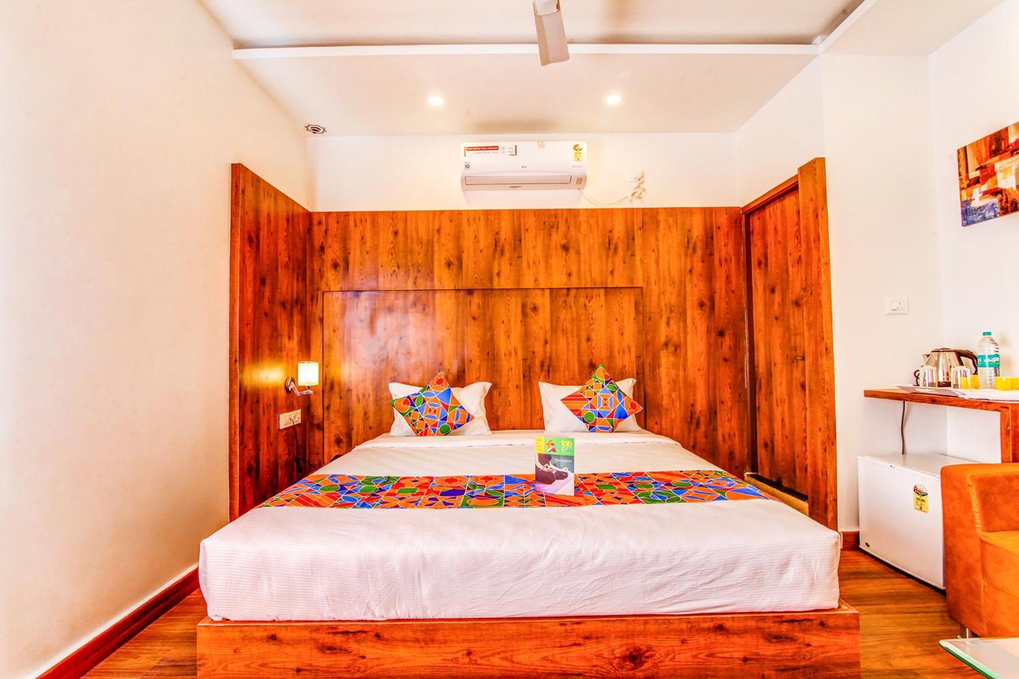 Fabhotel Vista Suites - Frazer Town Bangalore Bagian luar foto