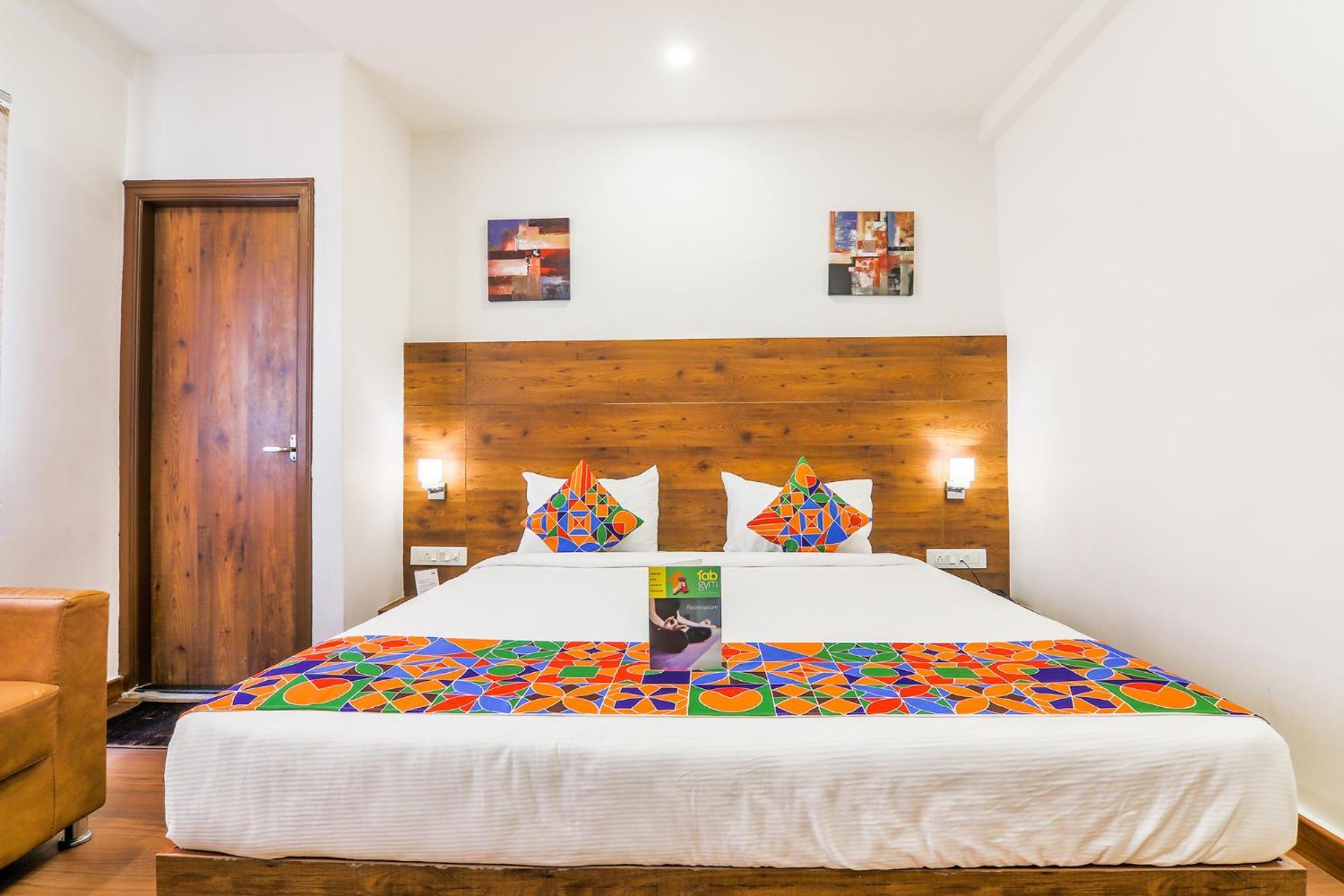 Fabhotel Vista Suites - Frazer Town Bangalore Bagian luar foto