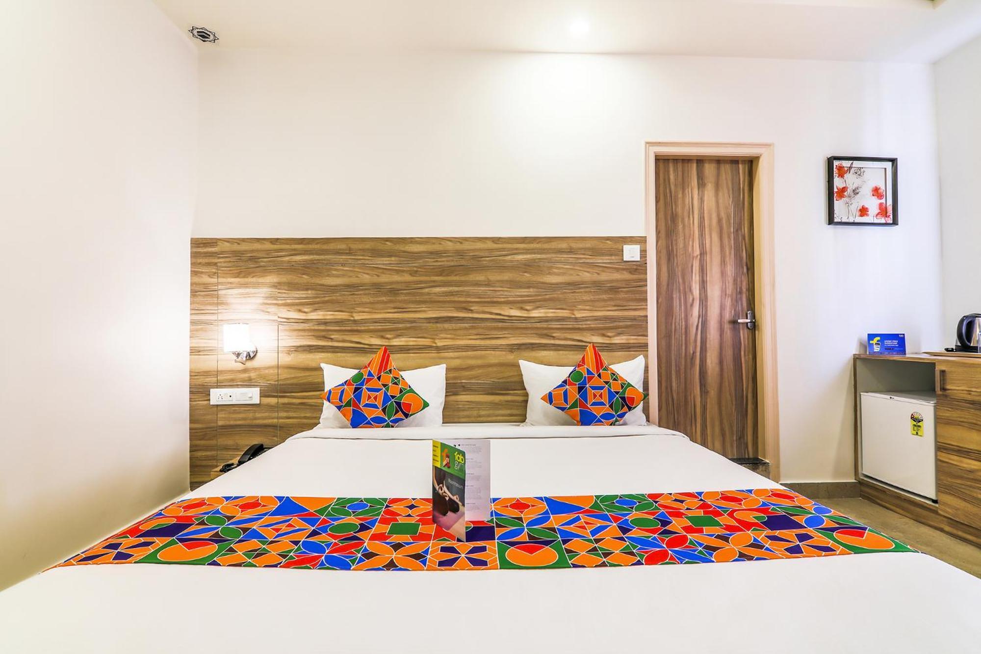 Fabhotel Vista Suites - Frazer Town Bangalore Bagian luar foto